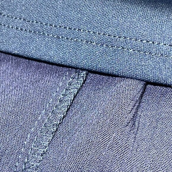 NEW! Luxology Dress Navy Blue Crepe Cold Shoulder Embroidered Dress Women's  18 - Picture 9 of 10